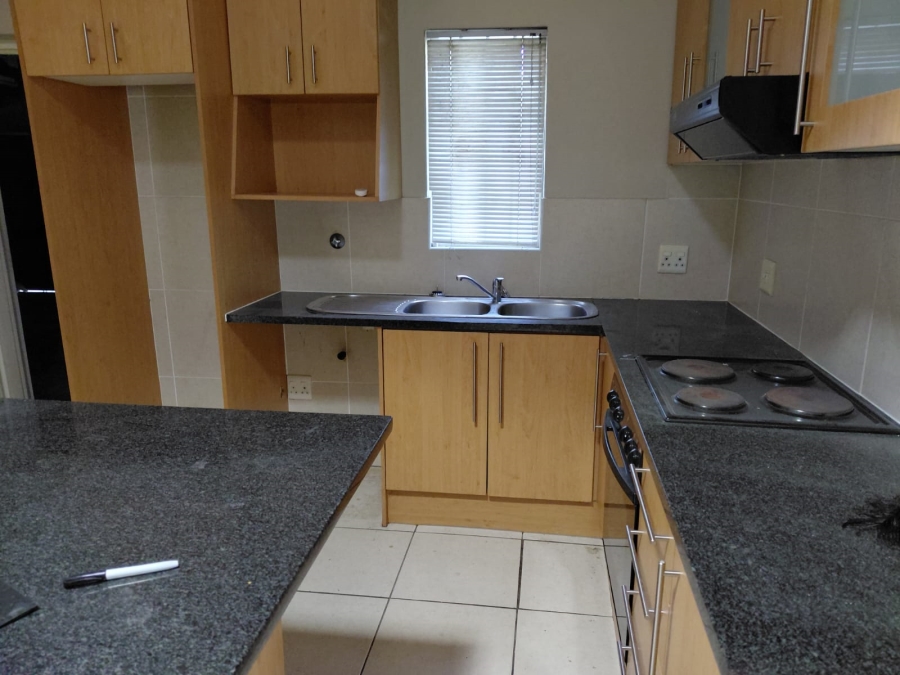 To Let 3 Bedroom Property for Rent in Plattekloof Western Cape